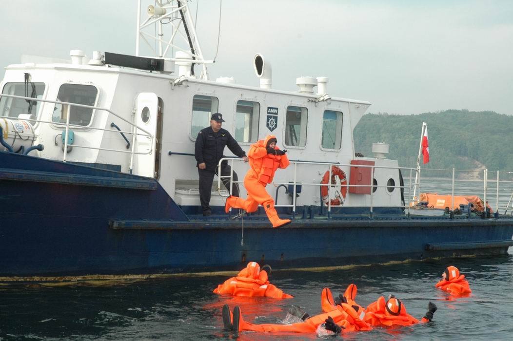 Na koniec skok do wody 